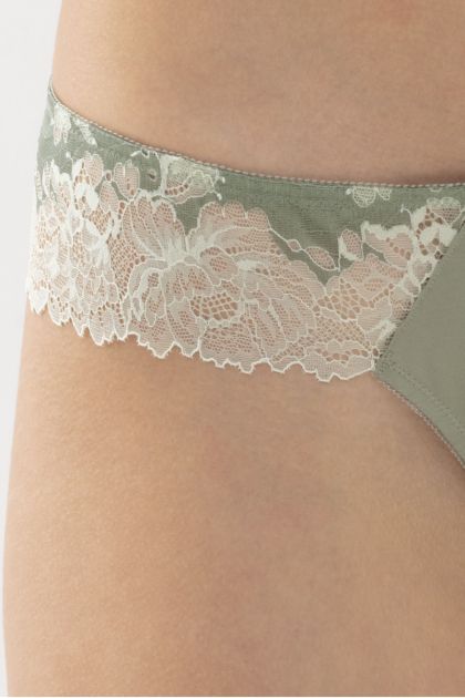 Mey String Luxurious groen 40 -