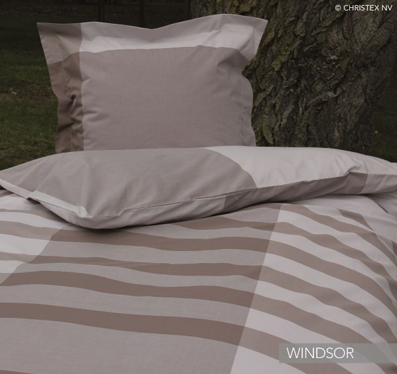 Night Dreams Lakenset 240/300 + 2 slopen taupe 240/300 -