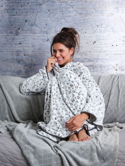 Rebelle Kamerjas Morning gown shawlcollar 100cm grijs 52/54 -