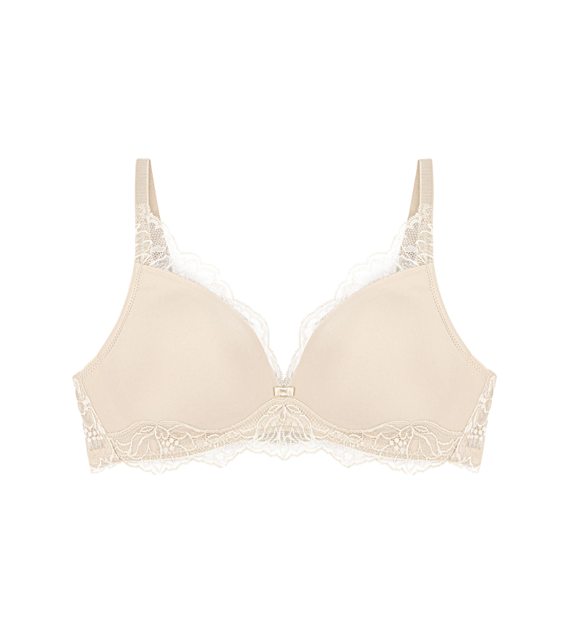 Triumph Amourette Charm P huidskleur 95 C