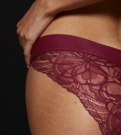 Triumph Slip Body Make-up Illusion Tai bordeaux 38 -